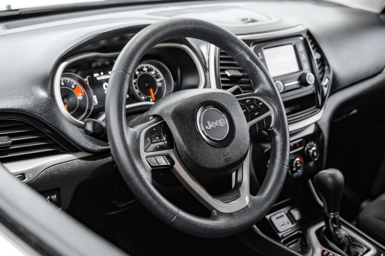 2018 Jeep Cherokee LATITUDE AUTOMATIC REAR CAMERA BLUETOOTH CRUISE CONTROL ALLOY WH Carrollton TX