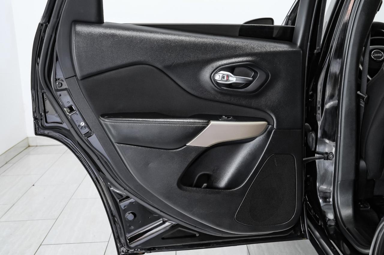 2018 Jeep Cherokee LATITUDE AUTOMATIC REAR CAMERA BLUETOOTH CRUISE CONTROL ALLOY WH Carrollton TX