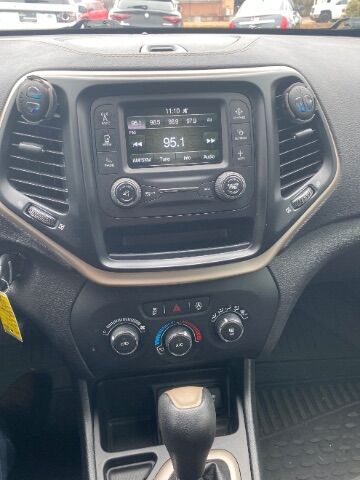 2018 Jeep Cherokee Latitude FWD Monroe NC