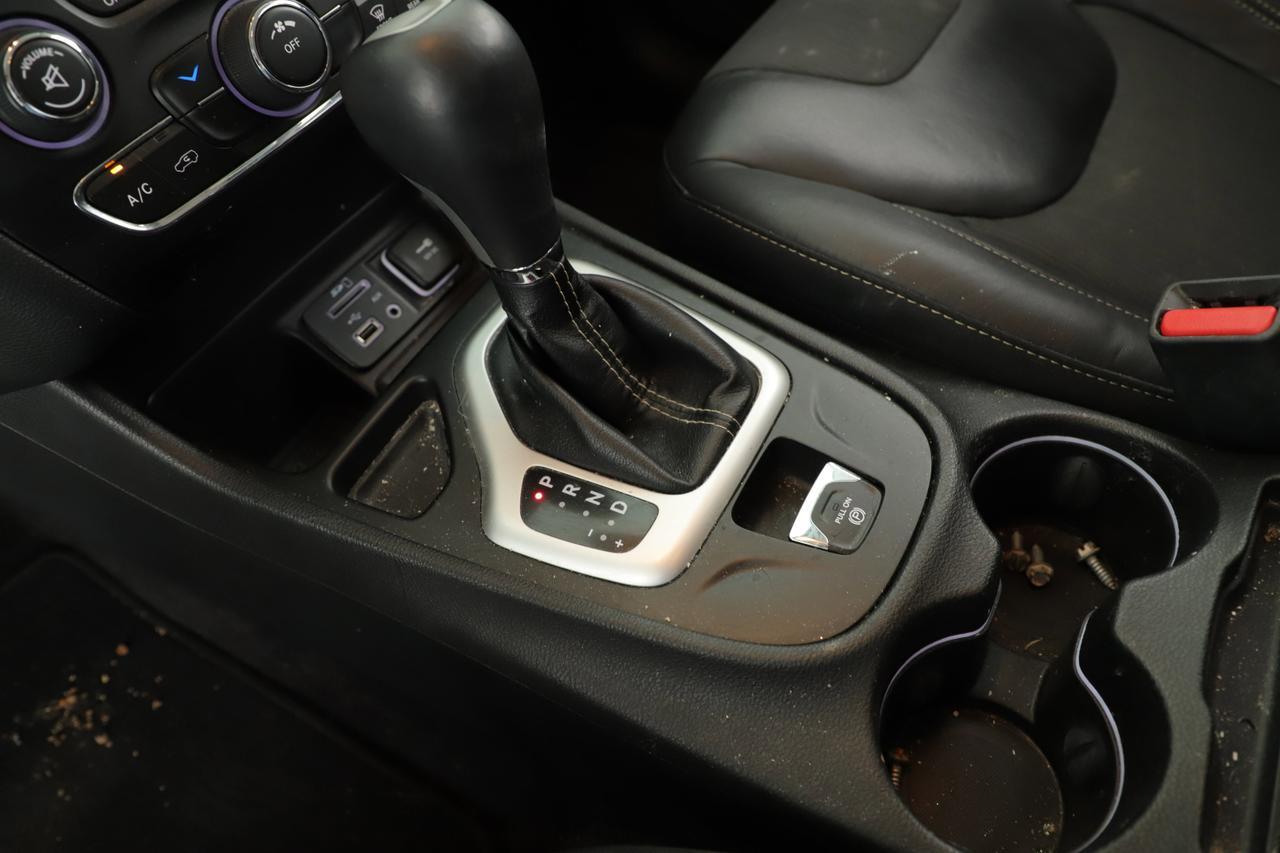 2018 Jeep Cherokee Latitude Plus New Braunfels TX