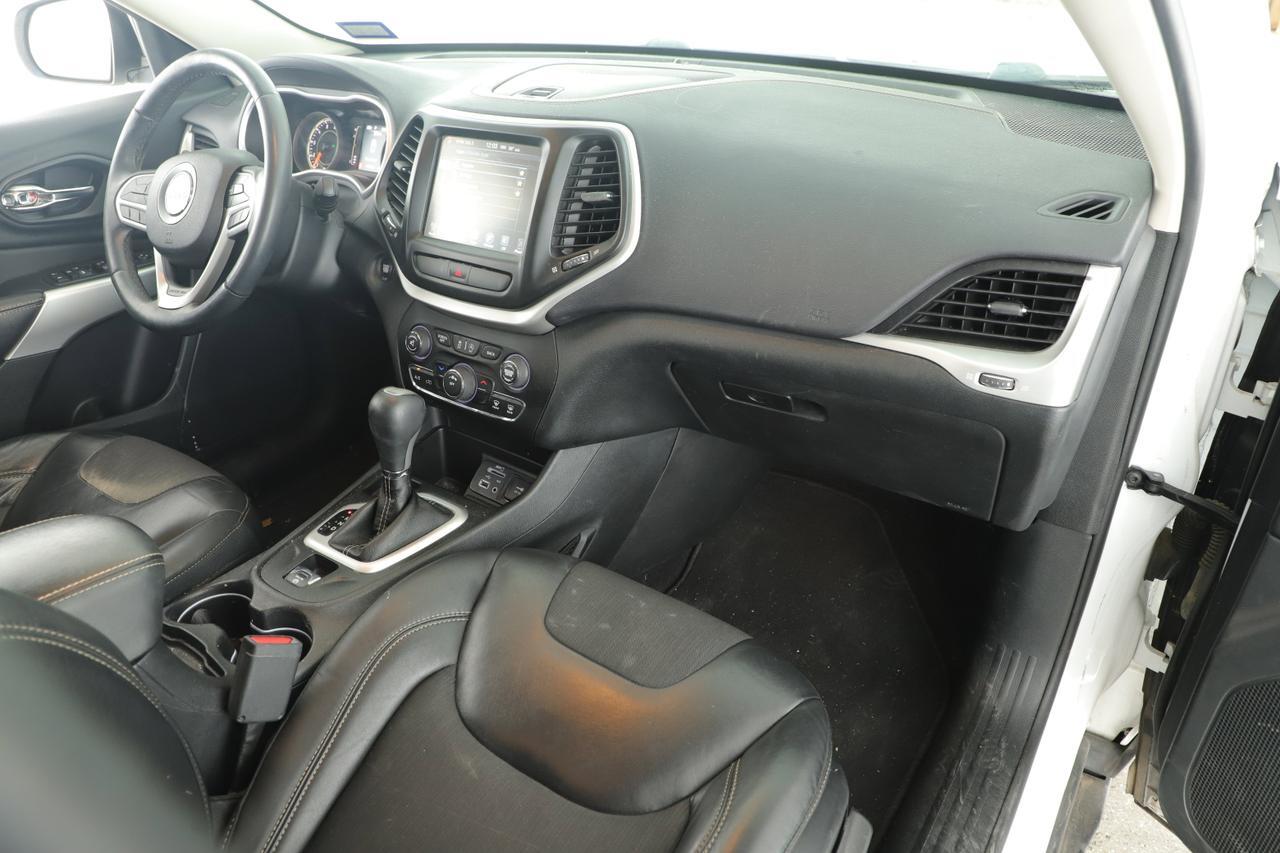 2018 Jeep Cherokee Latitude Plus New Braunfels TX