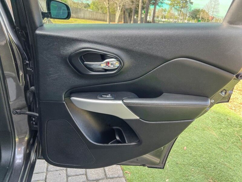 2018 Jeep Cherokee Latitude Plus Wilmington NC