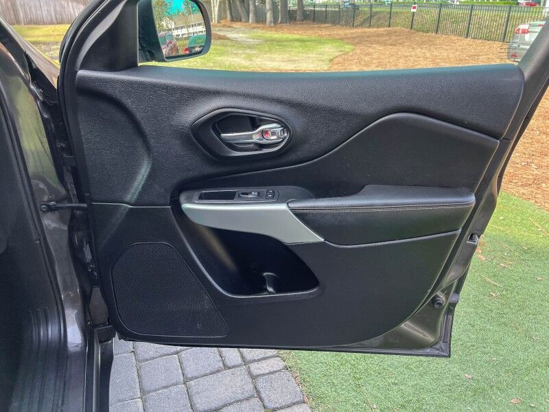 2018 Jeep Cherokee Latitude Plus Wilmington NC