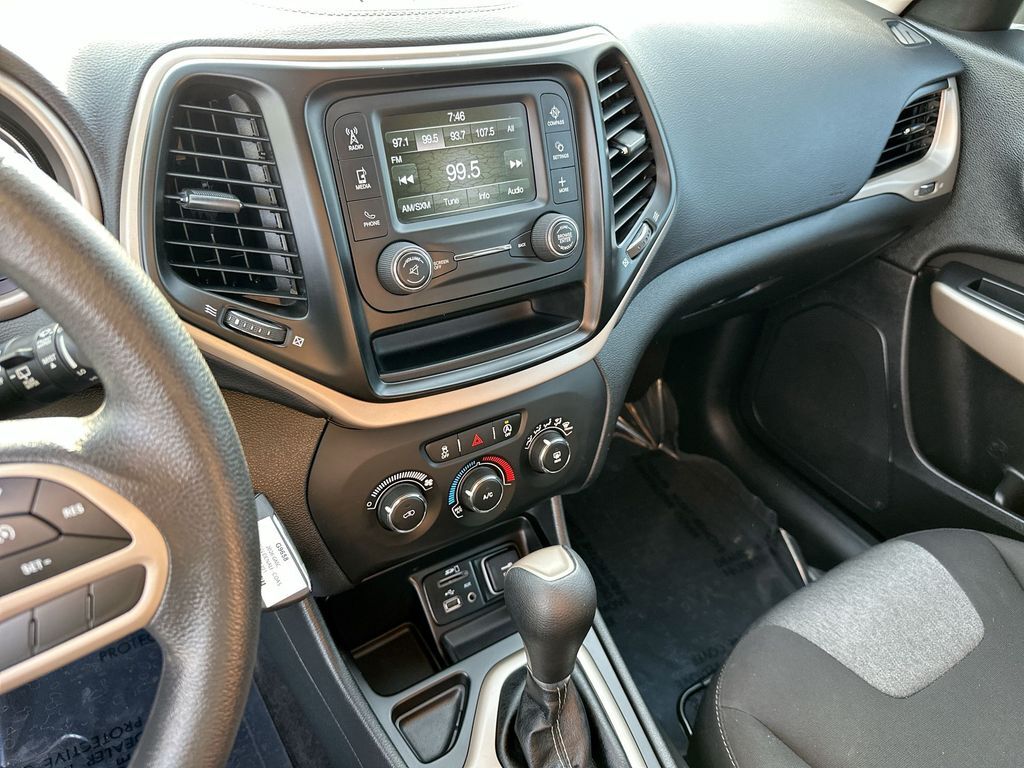 2018 Jeep Cherokee Latitude Tucson AZ