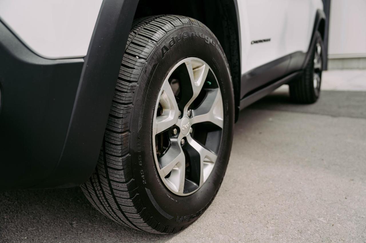 2018 Jeep Cherokee Trailhawk photo 5