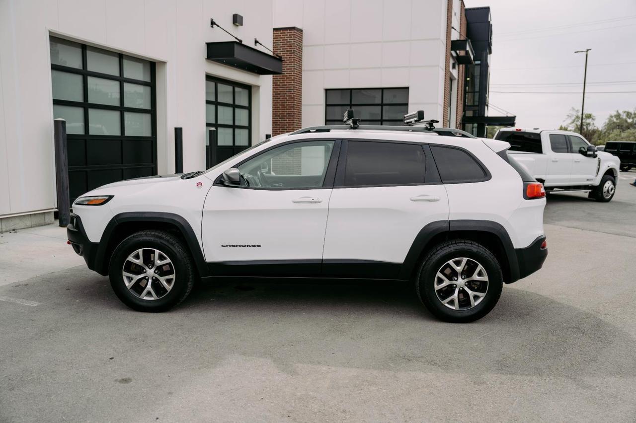 2018 Jeep Cherokee Trailhawk photo 6
