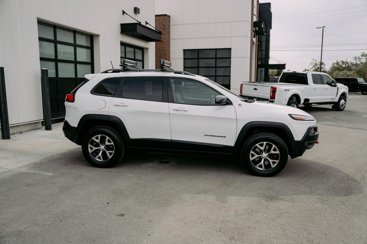 2018 Jeep Cherokee Trailhawk photo 4