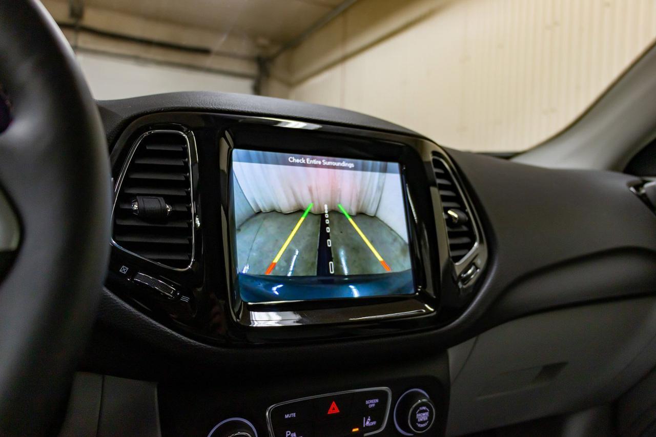 2018 Jeep Compass 4x4 Limited Leather Nav BCam Red Deer AB