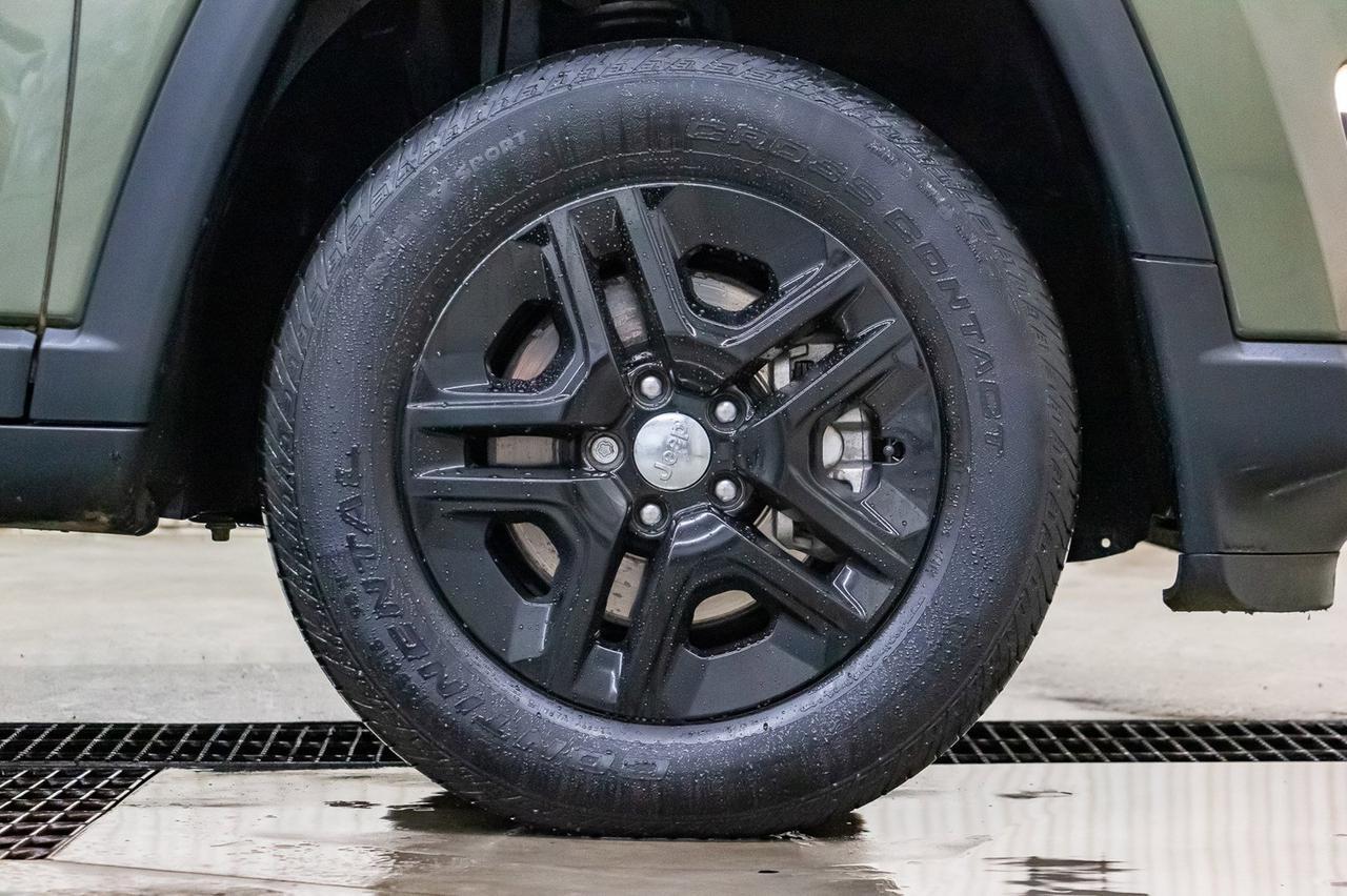 2018 Jeep Compass 4x4 Sport BCam Remote Start Red Deer AB