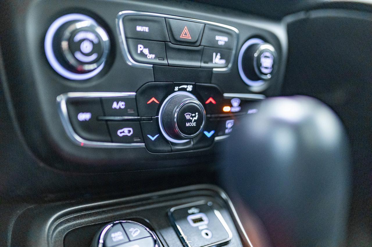 2018 Jeep Compass 4x4 Trailhawk Leather Roof Nav BCam Red Deer AB