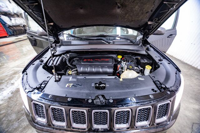 2018 Jeep Compass 4x4 Trailhawk Leather Roof Nav BCam Red Deer AB