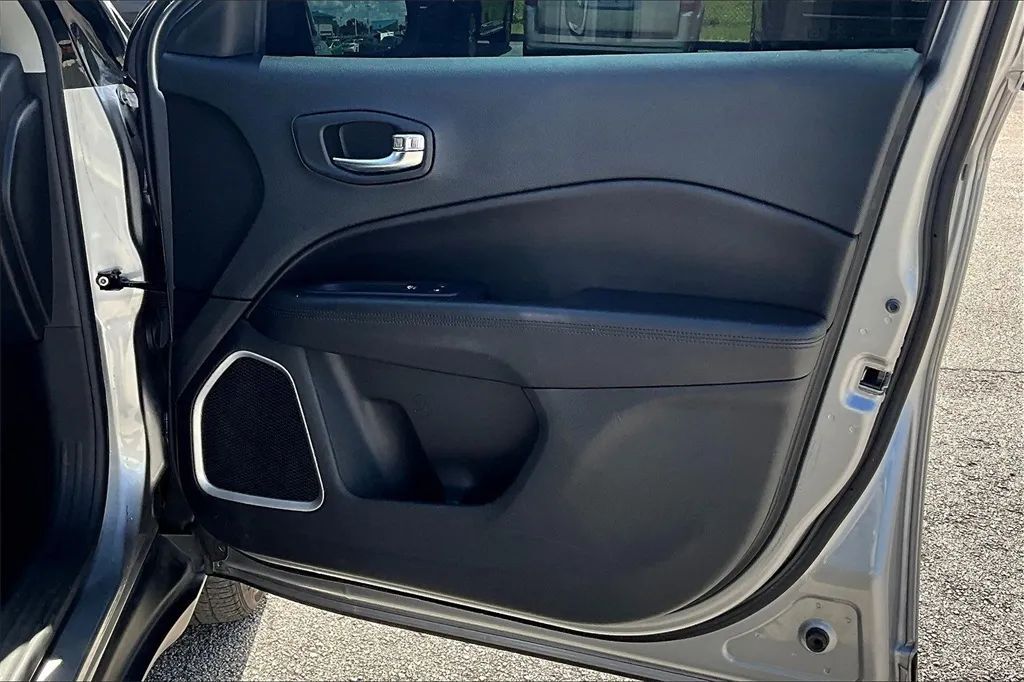 2018 Jeep Compass Altitude Sport Utility 4D Maitland FL