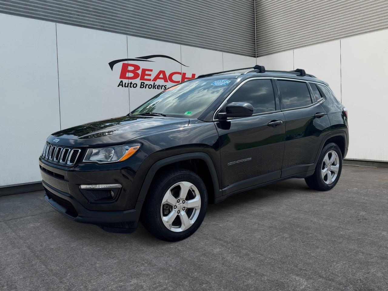 2018 Jeep Compass LATITUDE, POWER DRIVER SEAT, APPLE CAR PLAY, ANDROID AUTO, BLUETOOTH, ROOF RACKS, REMOTE START, KEYLESS ENTRY & START, CLEAN CARFAX, THE DEAL YOU HAVE BEEN WAITING FOR IS RIGHT HERE!!!