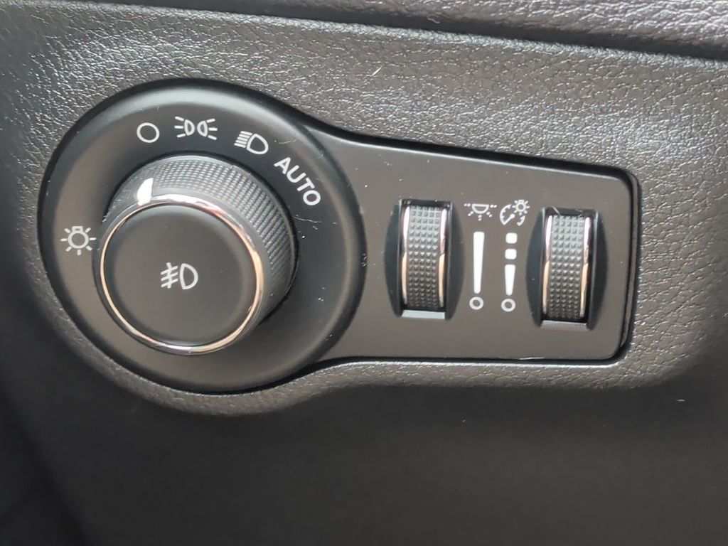 2018 Jeep Compass Latitude Worcester MA