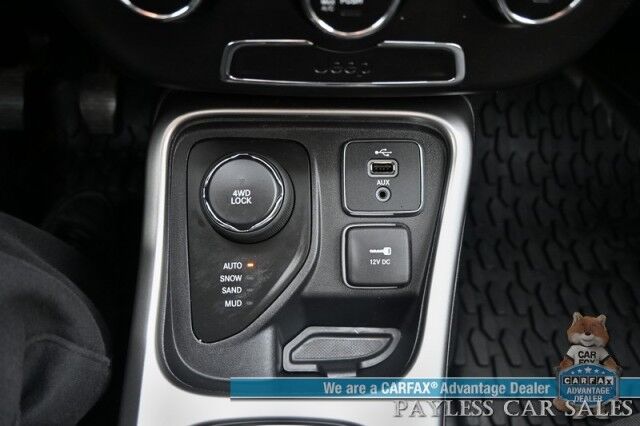 2018 Jeep Compass Sport / 4X4 / 2.4L I4 / 6-Spd Manual / Premium Cloth Seats / Bluetooth / USB & AUX Input / Back Up Camera / Push Button Start / Air Conditioning / Cruise Control / Tow Pkg / New Tires / 31 MPG Anchorage AK