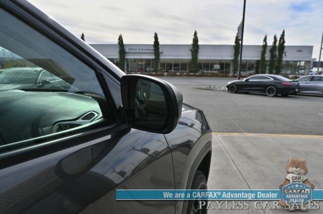 2018 Jeep Compass Sport / 4X4 / 2.4L I4 / 6-Spd Manual / Premium Cloth Seats / Bluetooth / USB & AUX Input / Back Up Camera / Push Button Start / Air Conditioning / Cruise Control / Tow Pkg / New Tires / 31 MPG Anchorage AK