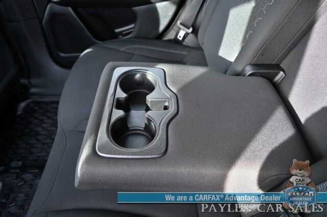 2018 Jeep Compass Sport / 4X4 / 2.4L I4 / 6-Spd Manual / Premium Cloth Seats / Bluetooth / USB & AUX Input / Back Up Camera / Push Button Start / Air Conditioning / Cruise Control / Tow Pkg / New Tires / 31 MPG Anchorage AK