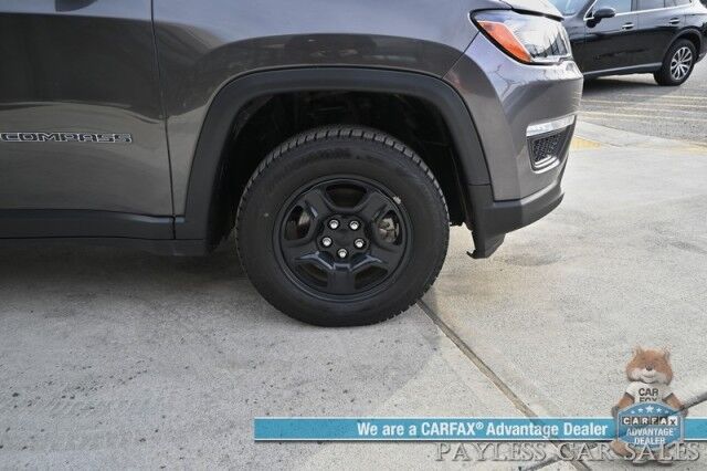 2018 Jeep Compass Sport / 4X4 / 2.4L I4 / 6-Spd Manual / Premium Cloth Seats / Bluetooth / USB & AUX Input / Back Up Camera / Push Button Start / Air Conditioning / Cruise Control / Tow Pkg / New Tires / 31 MPG Anchorage AK