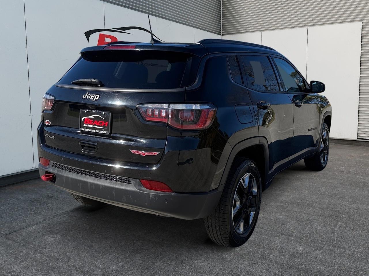 2018 Jeep Compass Trail hawk, RED TOW HOOKS, BACKUP CAMERA, PUSH BUTTON START, APPLE CARPLAY/ANDROID AUTO, HEATED STEERING WHEEL, NAVIGATION, MOONROOF, POWER LIFTGATE, COME AND TEST DRIVE THIS JEEP COMPASS TODAY! Norfolk VA