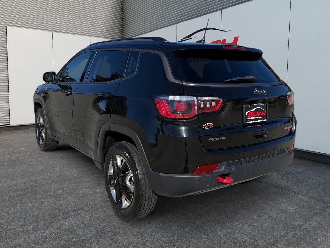 2018 Jeep Compass Trail hawk, RED TOW HOOKS, BACKUP CAMERA, PUSH BUTTON START, APPLE CARPLAY/ANDROID AUTO, HEATED STEERING WHEEL, NAVIGATION, MOONROOF, POWER LIFTGATE, COME AND TEST DRIVE THIS JEEP COMPASS TODAY! Norfolk VA
