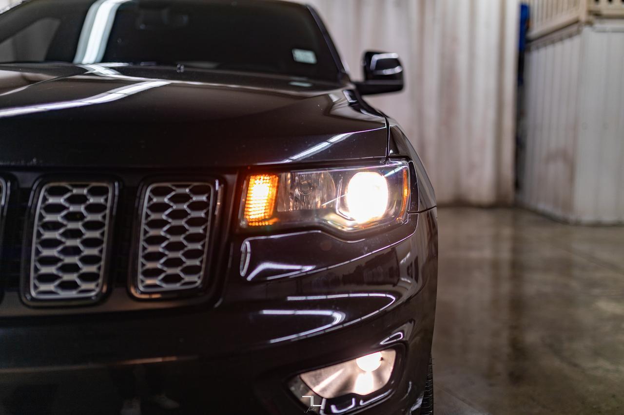 2018 Jeep Grand Cherokee 4x4 Altitude IV Leather Nav Bcam Red Deer AB