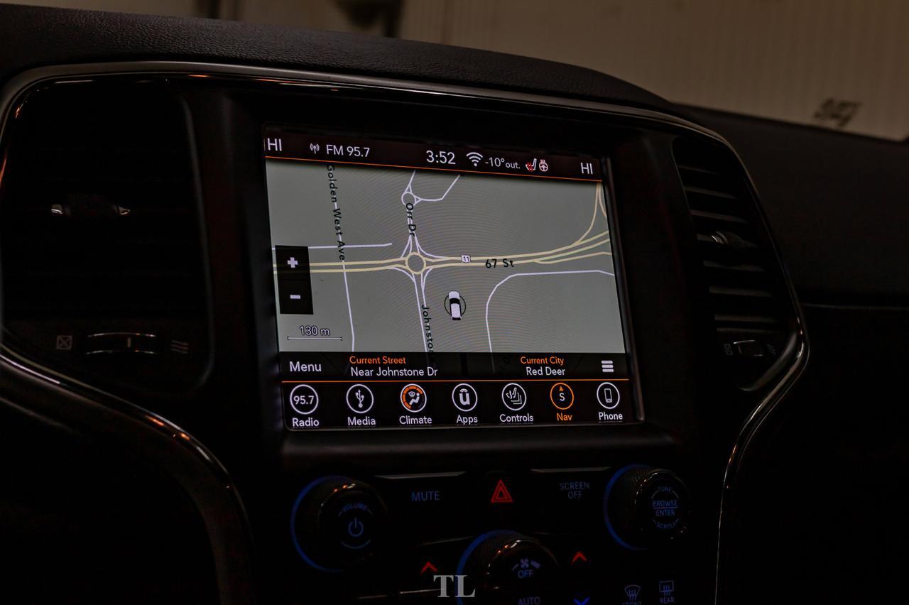 2018 Jeep Grand Cherokee 4x4 Altitude IV Roof Nav BCam Red Deer AB