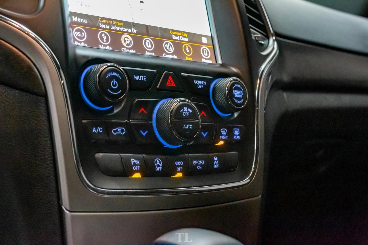 2018 Jeep Grand Cherokee 4x4 Altitude IV Roof Nav BCam Red Deer AB