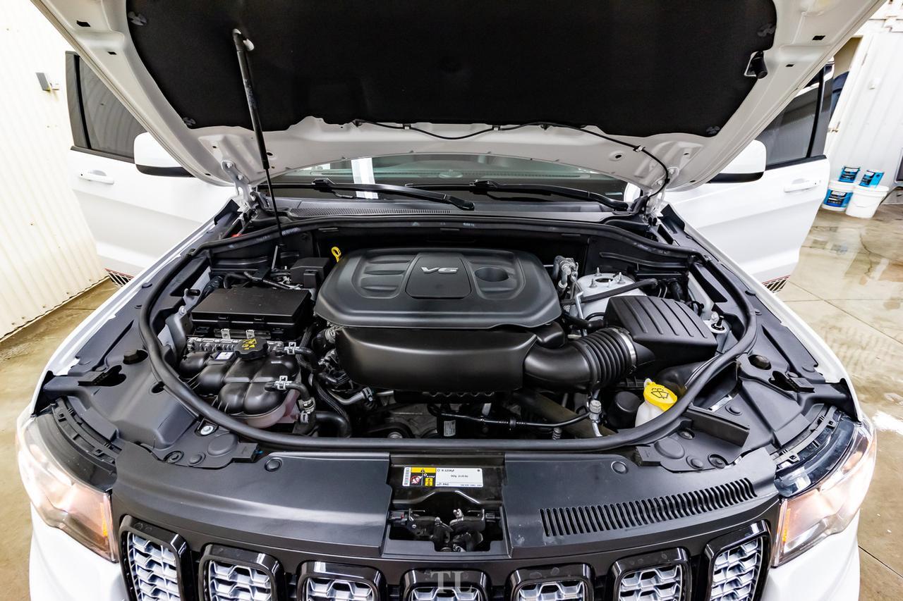 2018 Jeep Grand Cherokee 4x4 Altitude IV Roof Nav BCam Red Deer AB