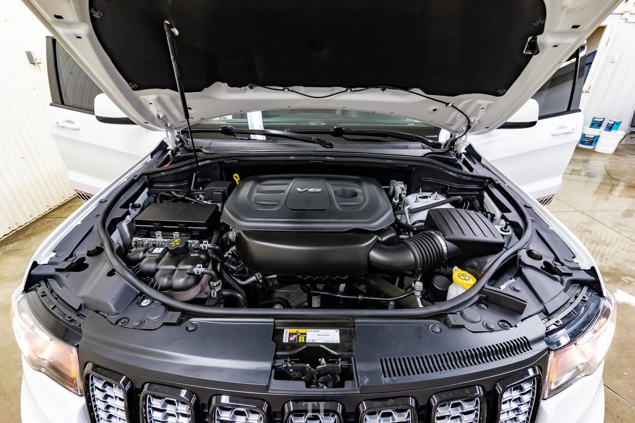 2018 Jeep Grand Cherokee 4x4 Altitude IV Roof Nav BCam Red Deer AB