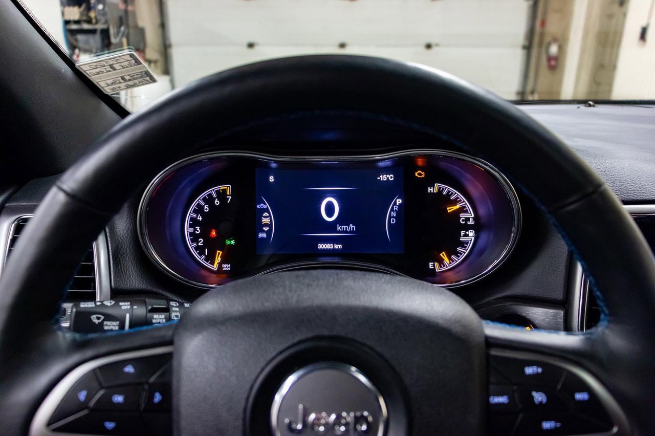 2018 Jeep Grand Cherokee 4x4 Altitude Leather Roof Nav Red Deer AB