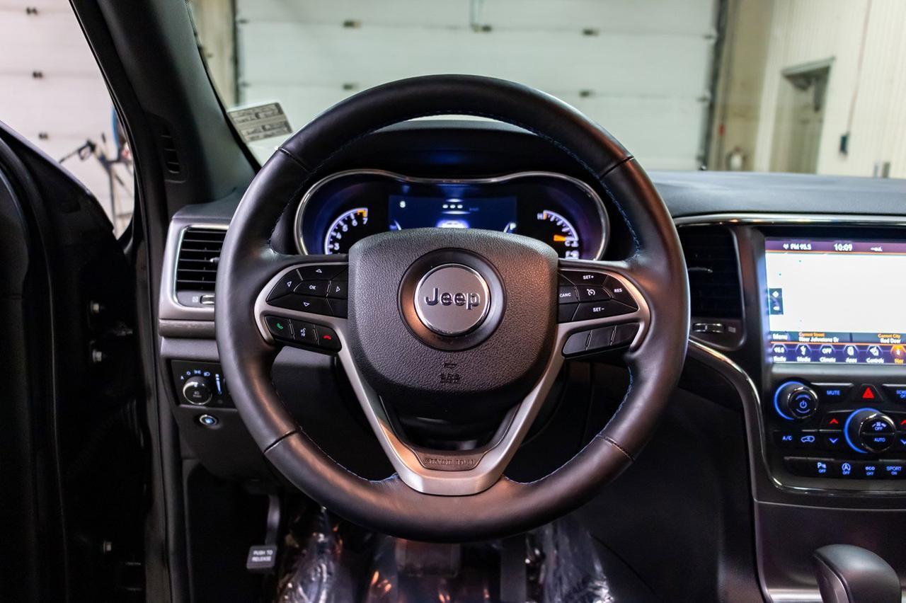 2018 Jeep Grand Cherokee 4x4 Altitude Leather Roof Nav Red Deer AB