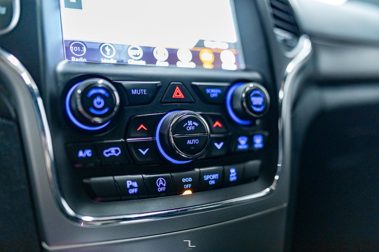 2018 Jeep Grand Cherokee 4x4 Laredo Altitude Leather Roof Nav BCam Red Deer AB