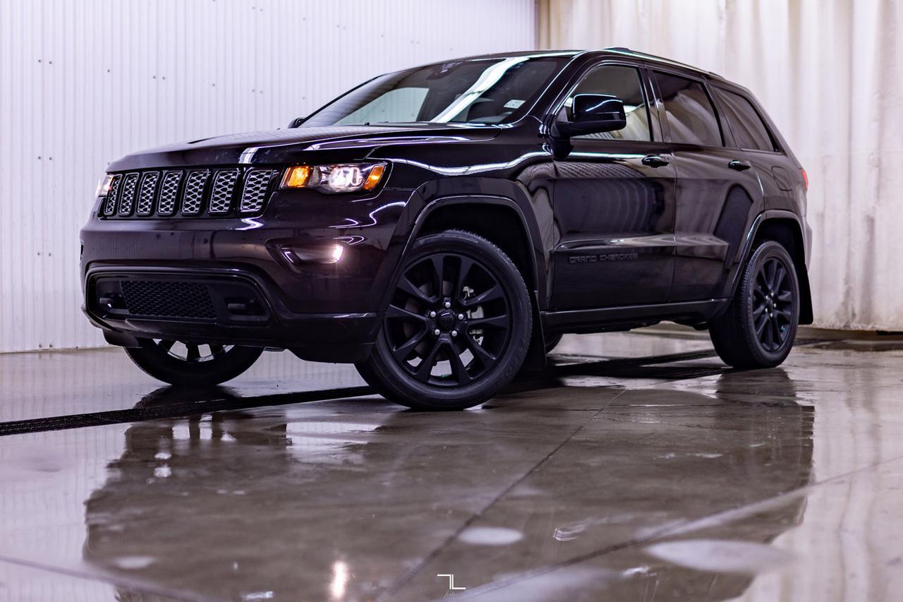 2018 Jeep Grand Cherokee 4x4 Laredo Altitude Leather Roof Nav Red Deer AB