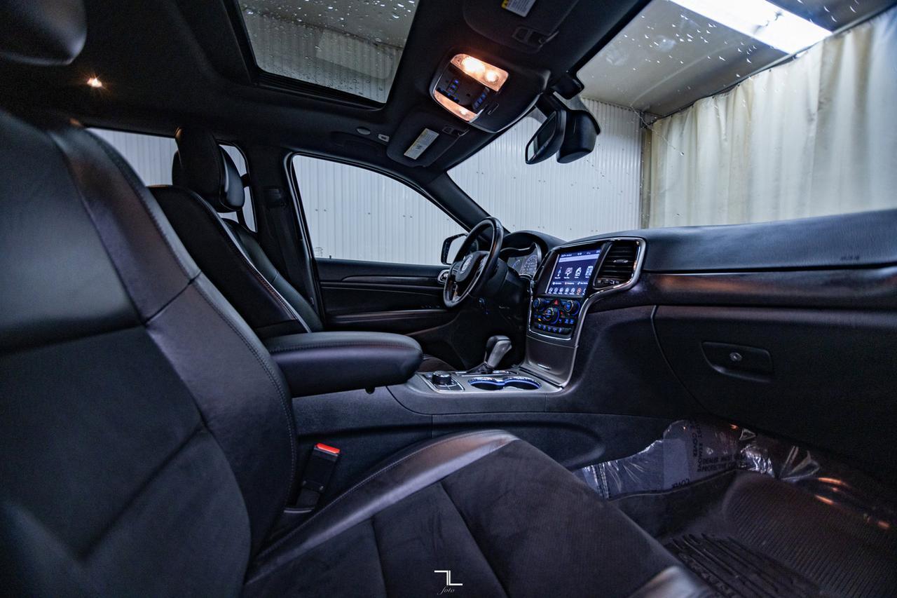 2018 Jeep Grand Cherokee 4x4 Laredo Altitude Leather Roof Nav Red Deer AB