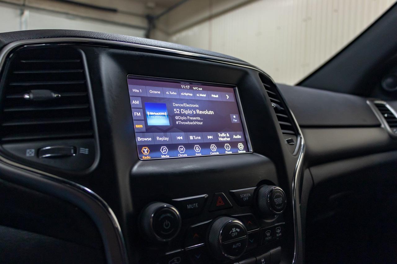 2018 Jeep Grand Cherokee 4x4 Laredo BCam Red Deer AB