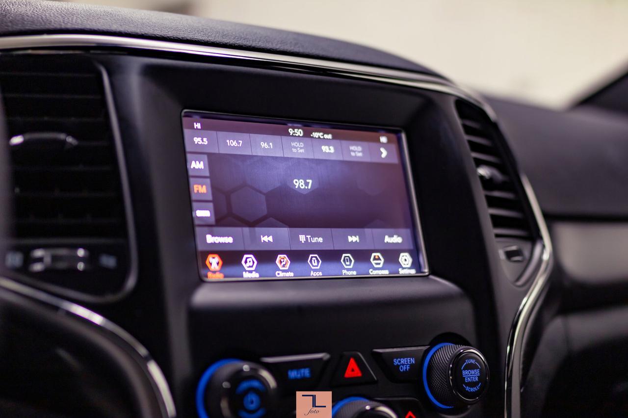 2018 Jeep Grand Cherokee 4x4 Laredo BCam Red Deer AB