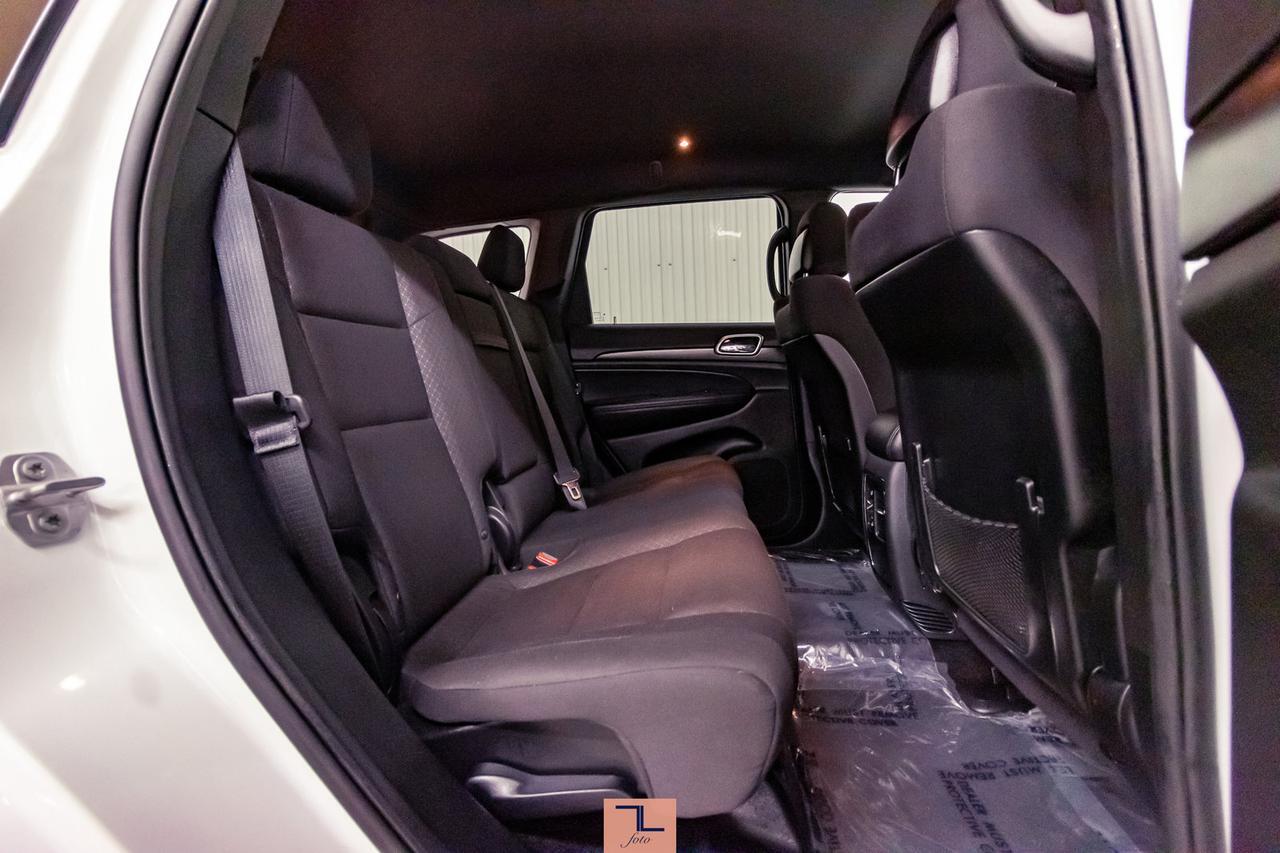 2018 Jeep Grand Cherokee 4x4 Laredo BCam Red Deer AB