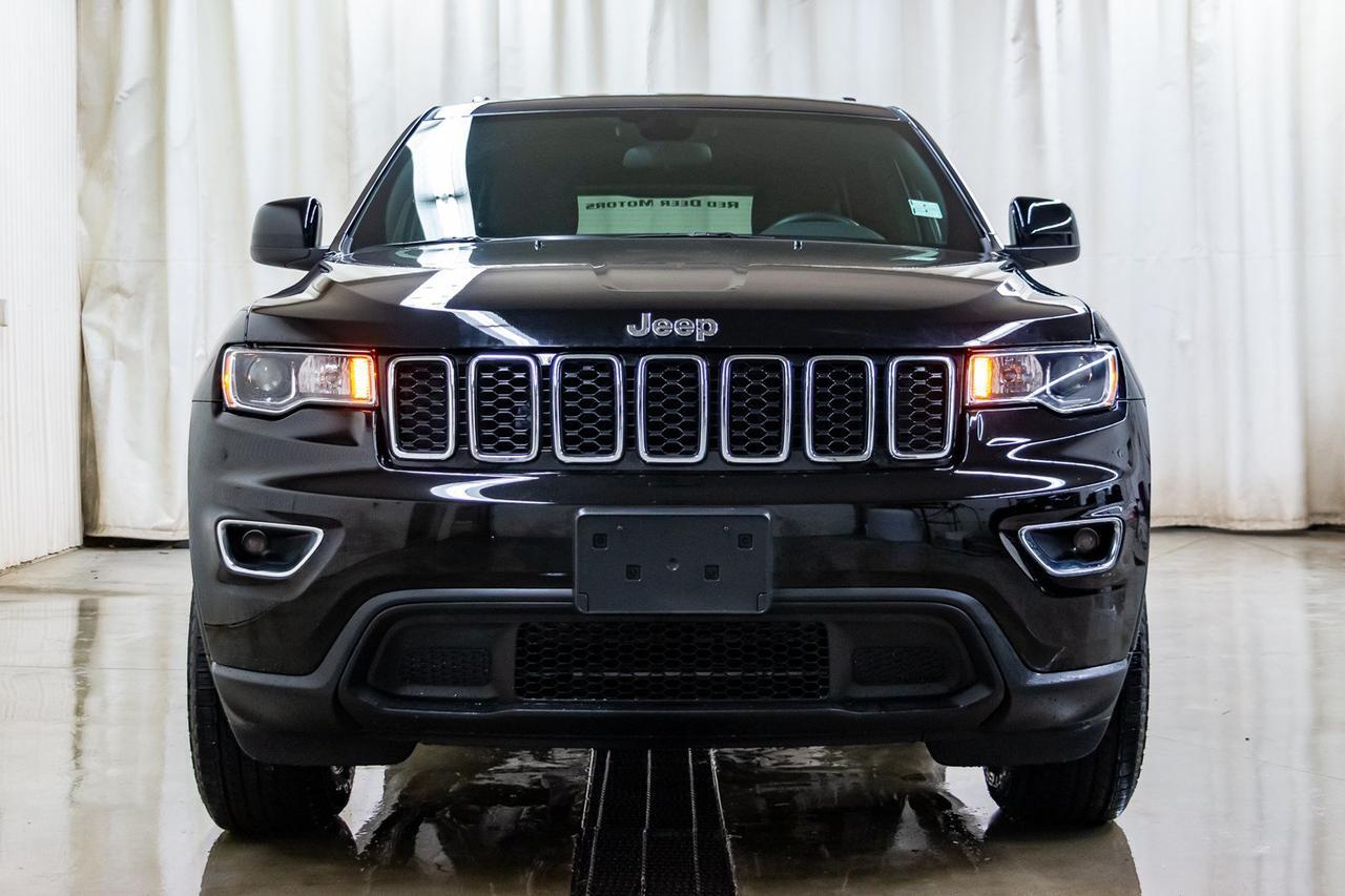 2018 Jeep Grand Cherokee 4x4 Laredo BCam Red Deer AB