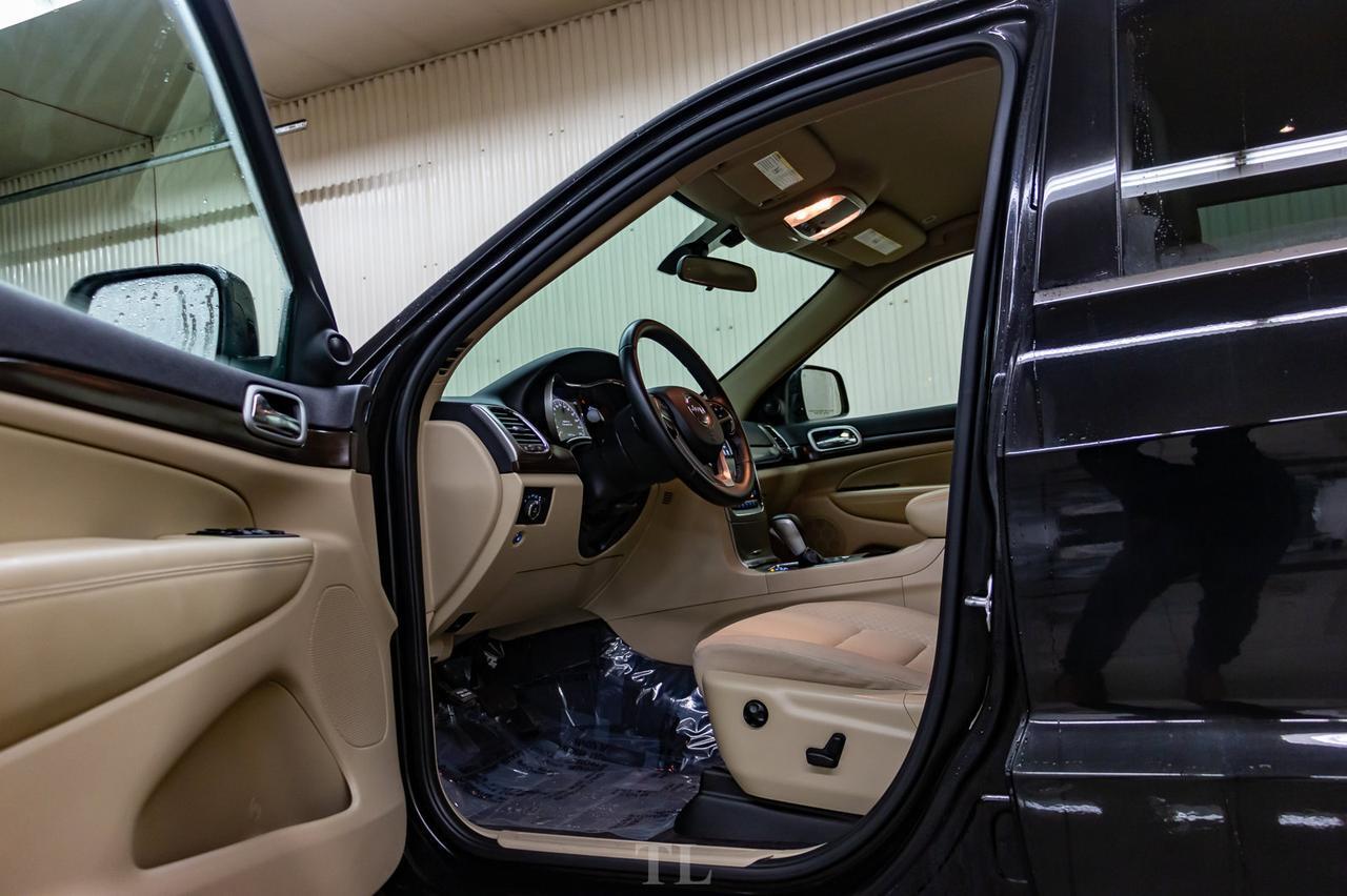 2018 Jeep Grand Cherokee 4x4 Laredo BCam Red Deer AB