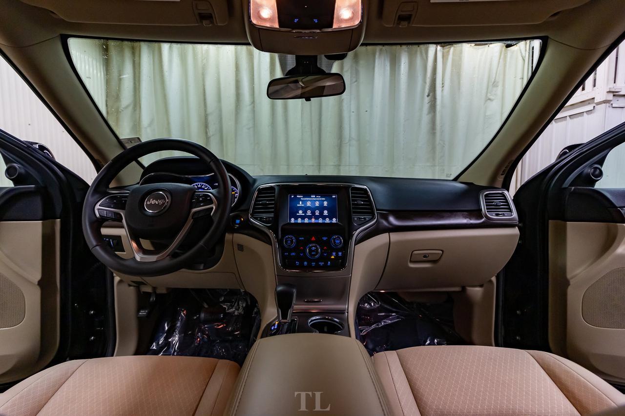 2018 Jeep Grand Cherokee 4x4 Laredo BCam Red Deer AB