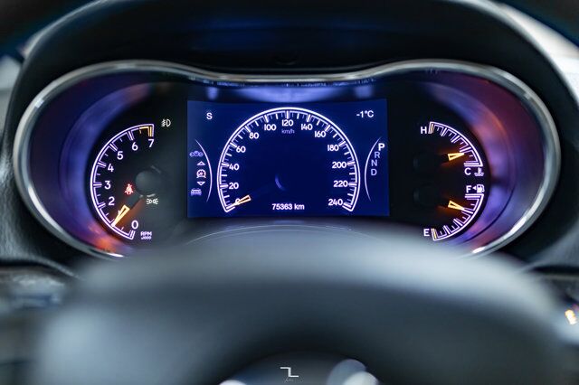 2018 Jeep Grand Cherokee 4x4 Laredo Nav Roof BCam Red Deer AB