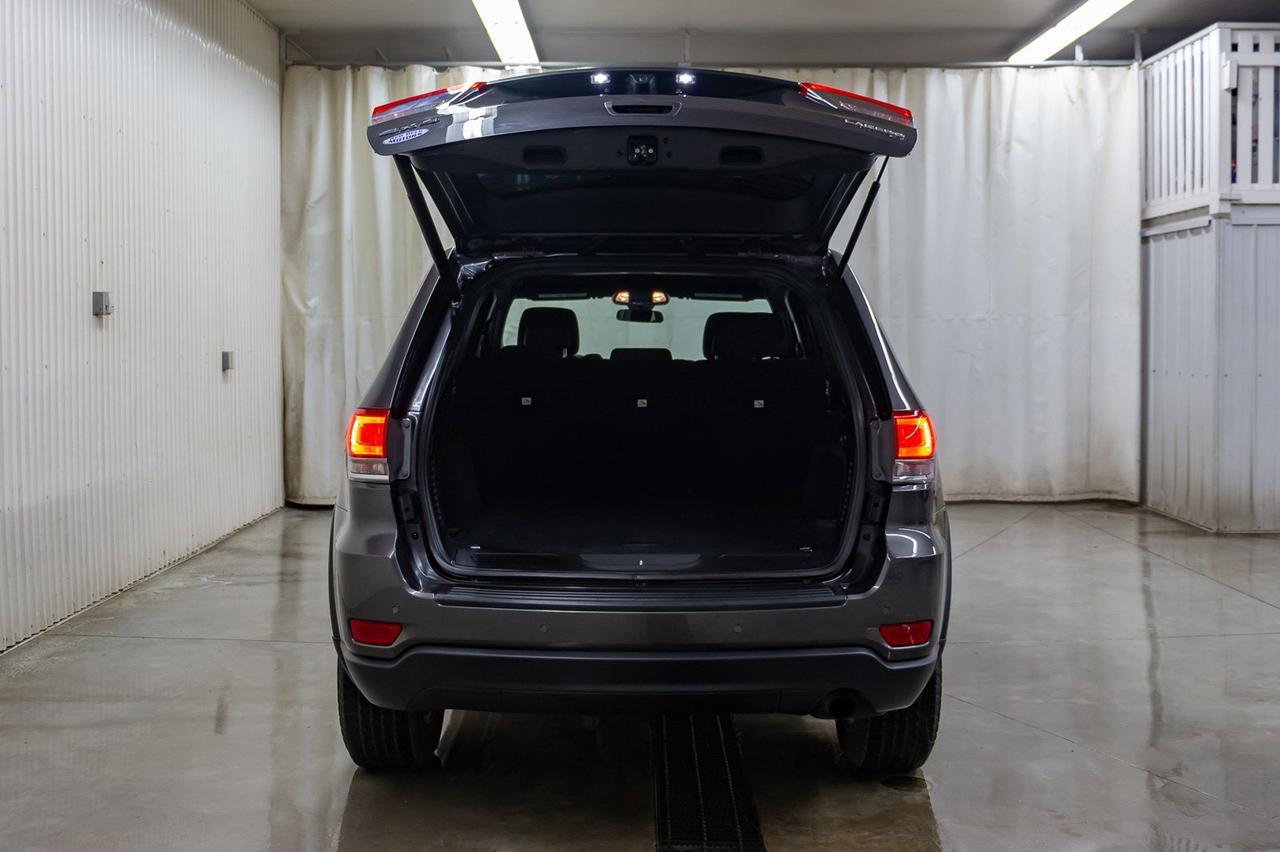 2018 Jeep Grand Cherokee 4x4 Laredo Red Deer AB