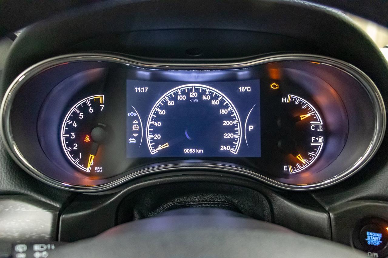 2018 Jeep Grand Cherokee 4x4 Laredo Red Deer AB