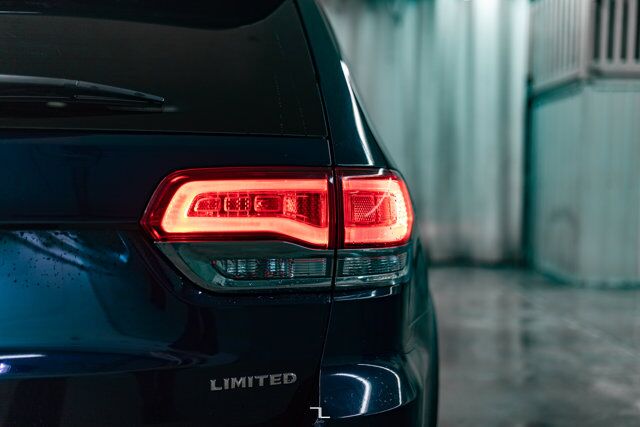 2018 Jeep Grand Cherokee 4x4 Limited Leather Nav BCam Red Deer AB