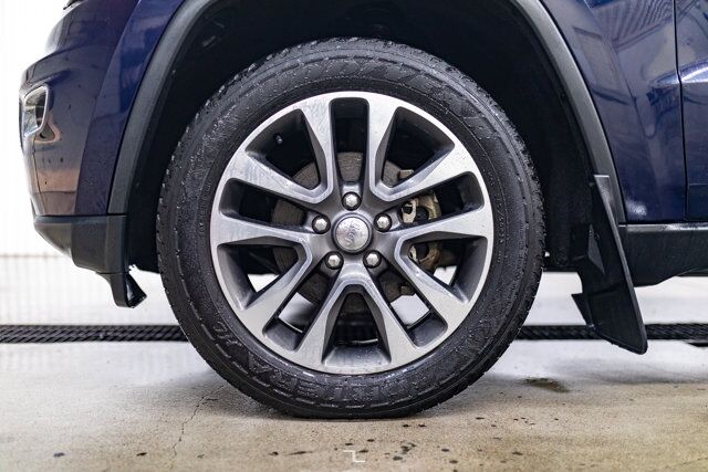 2018 Jeep Grand Cherokee 4x4 Limited Leather Nav BCam Red Deer AB