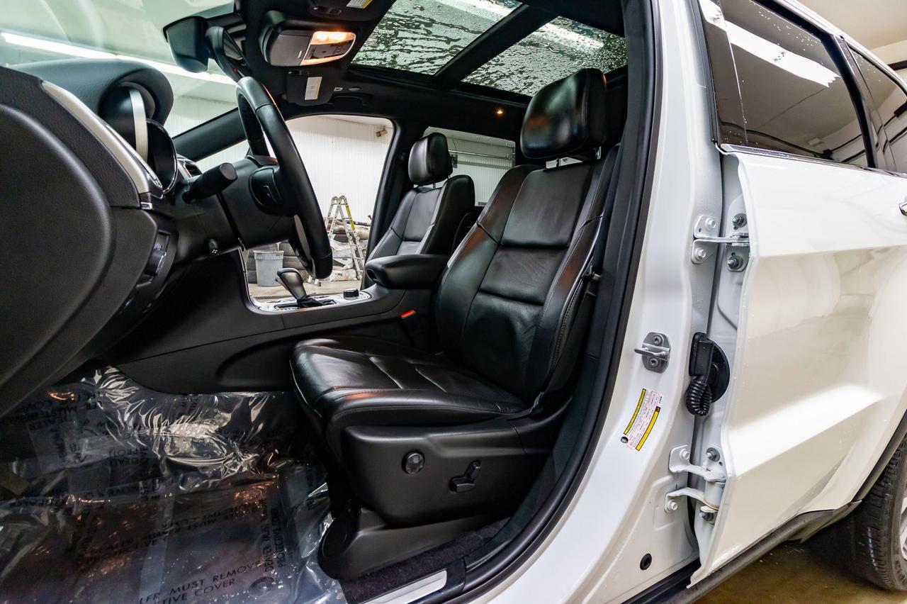 2018 Jeep Grand Cherokee 4x4 Limited Leather Roof Nav BCam Red Deer AB