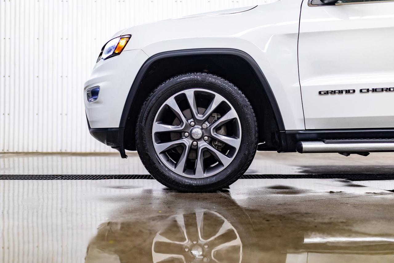 2018 Jeep Grand Cherokee 4x4 Limited Leather Roof Nav BCam Red Deer AB