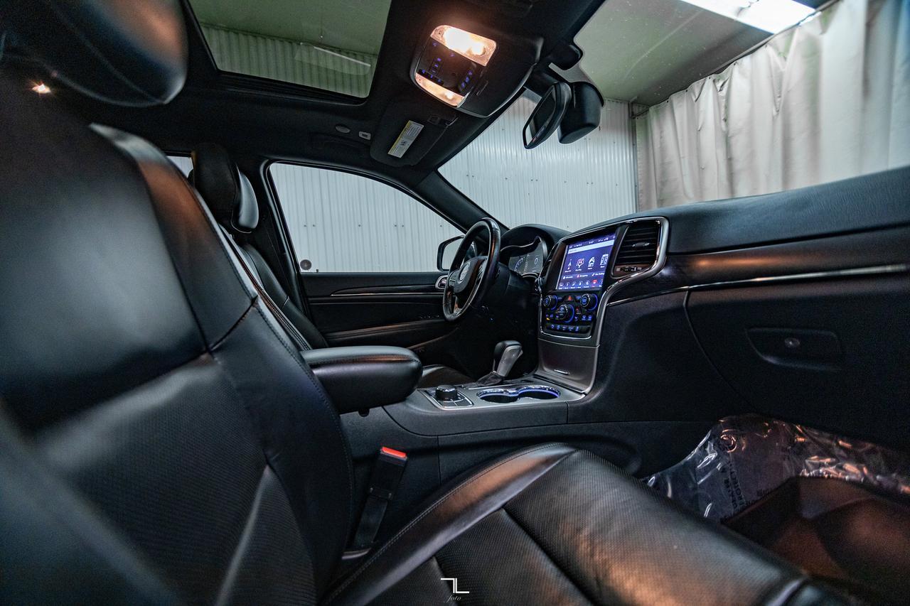 2018 Jeep Grand Cherokee 4x4 Limited Leather Roof Nav BCam Red Deer AB