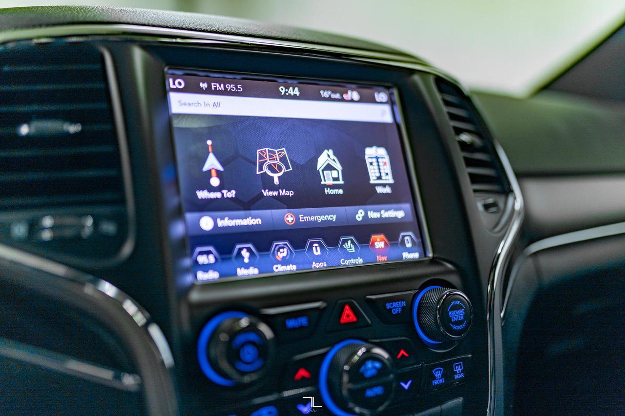 2018 Jeep Grand Cherokee 4x4 Limited Leather Roof Nav BCam Red Deer AB