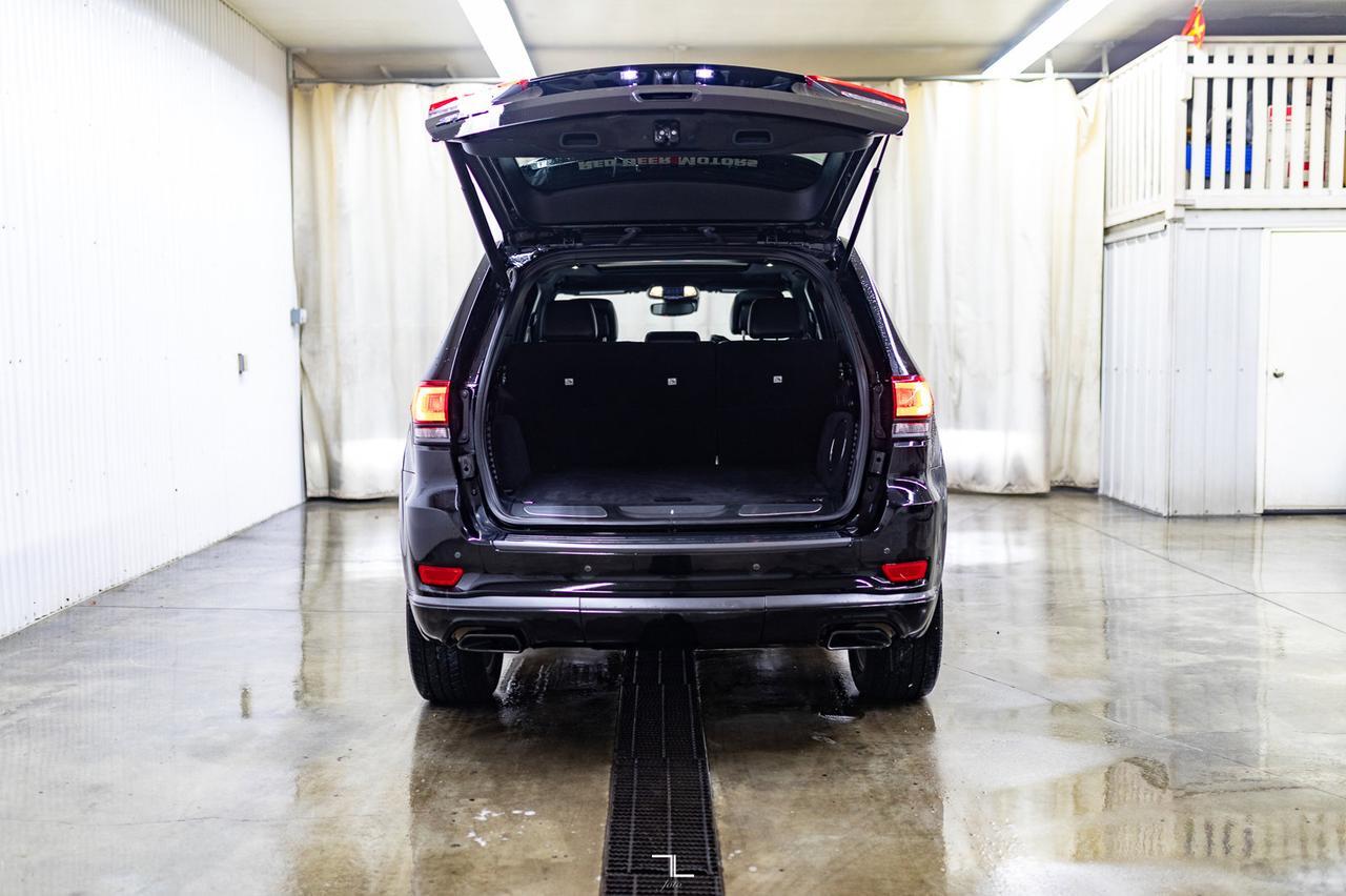 2018 Jeep Grand Cherokee 4x4 Overland High Altitude Leather Roof Nav Red Deer AB